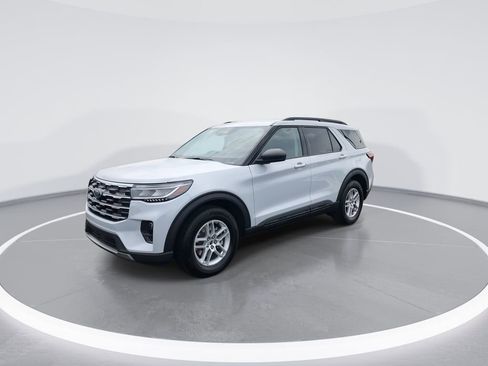 New 2026 Ford Explorer Active w/ Active Comfort Package RWD image 4