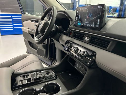 New 2025 Honda Pilot Touring image 25