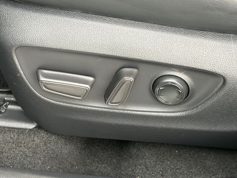 Certified 2021 Toyota RAV4 XLE Premium AWD/4WD image 29