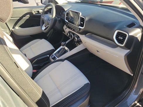 New 2026 Hyundai Venue SEL image 18