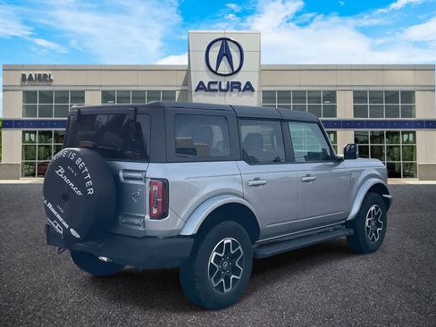 Used 2023 Ford Bronco Outer Banks image 5