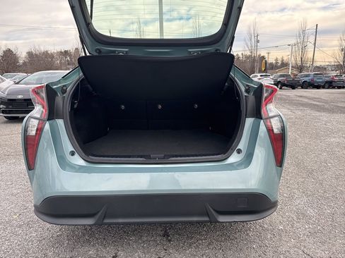 Used 2016 Toyota Prius Three Touring image 6
