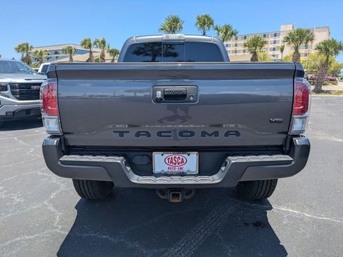 Used 2021 Toyota Tacoma TRD Sport RWD image 4