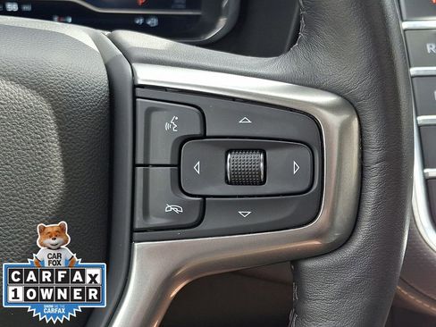Used 2023 Chevrolet Suburban Premier AWD/4WD image 25