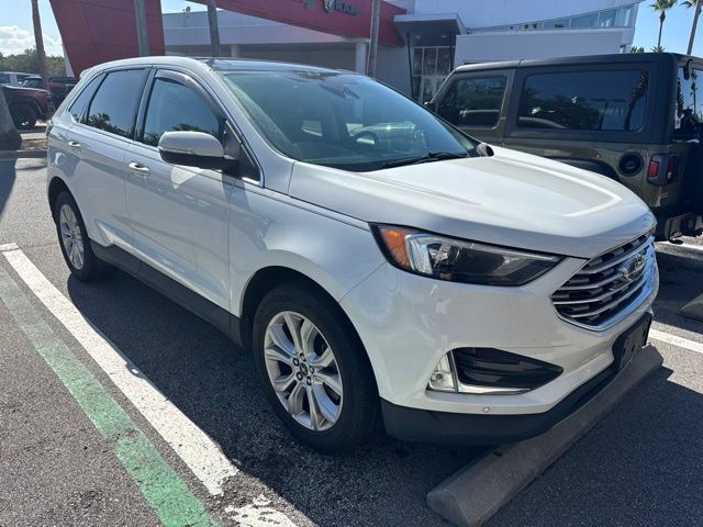 Used 2023 Ford Edge Titanium AWD/4WD image 2