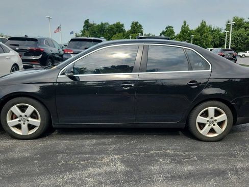 Used 2009 Volkswagen Jetta SE FWD image 5