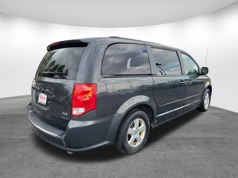 Used 2012 Dodge Grand Caravan SXT FWD image 23