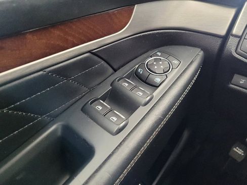 Used 2018 Ford Explorer Platinum AWD/4WD image 27