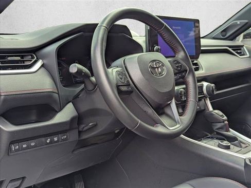 Used 2025 Toyota RAV4 XSE w/ Weather Package AWD/4WD image 10