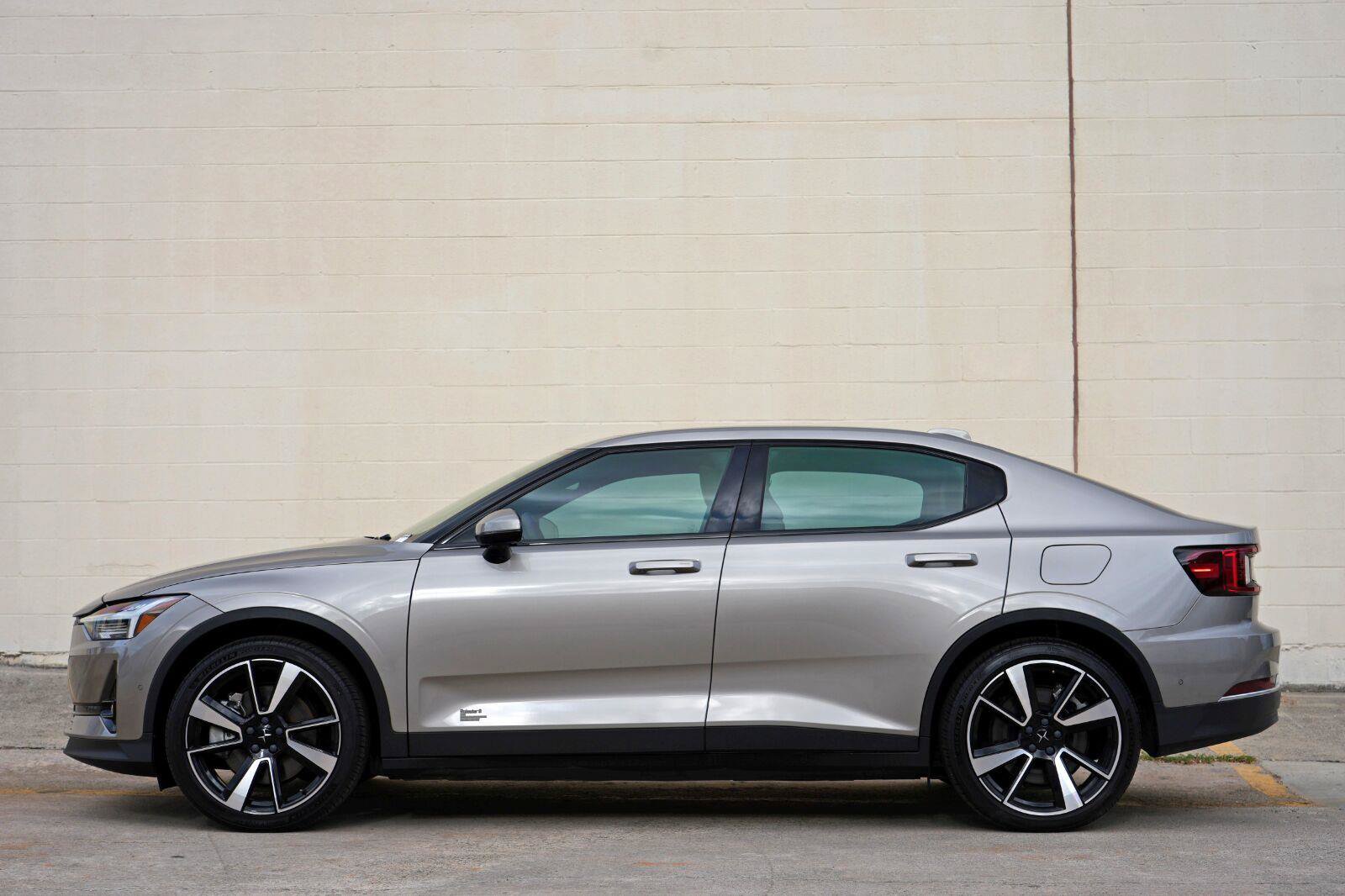 Used 2022 Polestar Polestar 2 w/ Plus Package AWD/4WD image 9