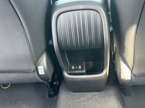 Used 2026 Hyundai Kona SE FWD image 24