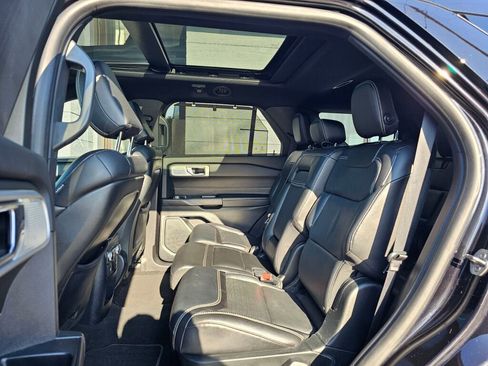 Used 2020 Ford Explorer ST w/ ST Street Pack image 19