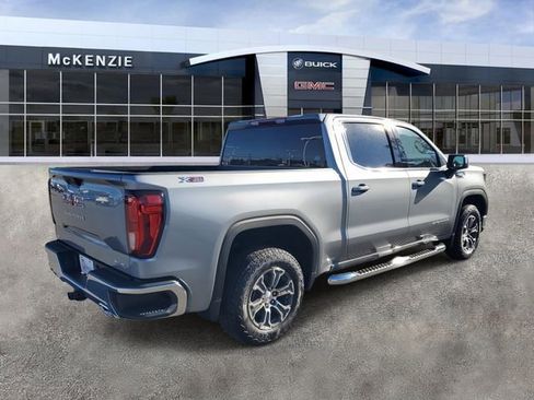 New 2026 GMC Sierra 1500 SLE image 4