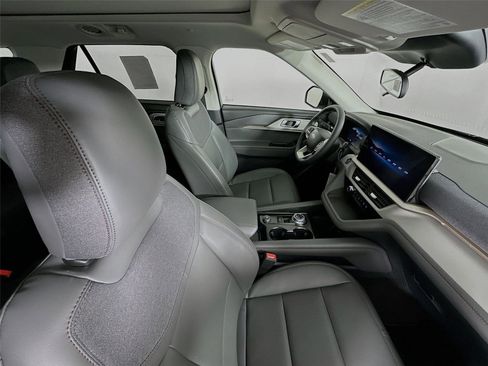 New 2026 Ford Explorer Active w/ Active Comfort Package image 30