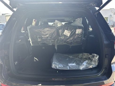 New 2025 Jeep Grand Cherokee L Laredo w/ Luxury Tech Group I image 18