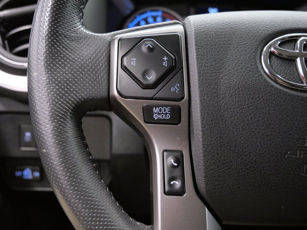 Used 2021 Toyota Tacoma SR5 AWD/4WD image 22