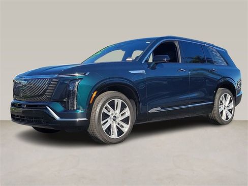 Used 2026 Cadillac Vistiq Luxury image 5