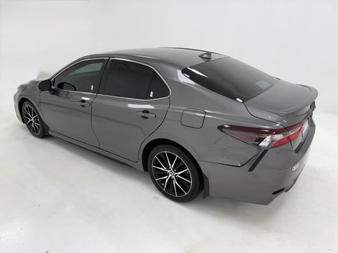 Used 2023 Toyota Camry SE FWD image 37