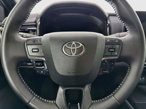 Used 2025 Toyota Camry SE w/ Convenience Package FWD image 16