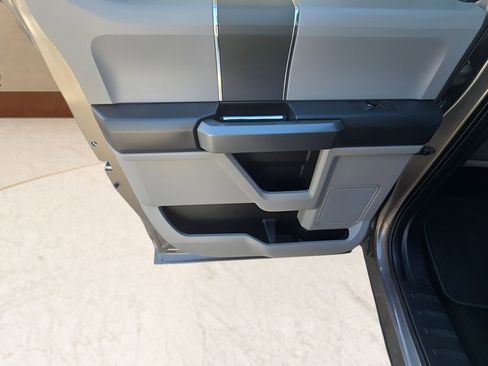 Used 2018 Ford F150 XLT image 47