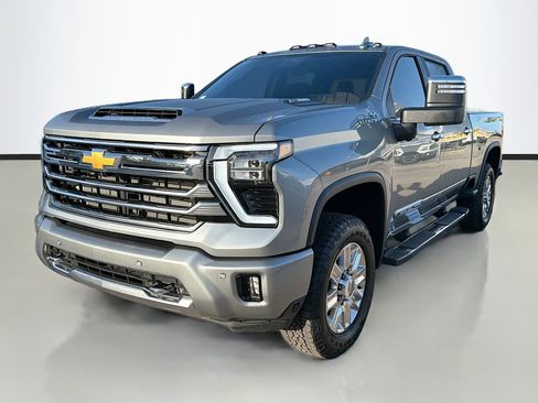Used 2025 Chevrolet Silverado 2500 High Country w/ Technology Package image 7