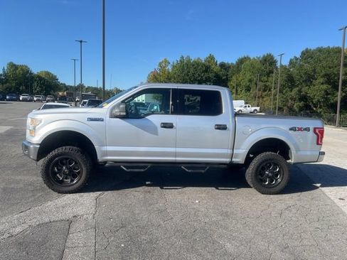 Used 2015 Ford F150 XLT w/ Equipment Group 301A Mid AWD/4WD image 6