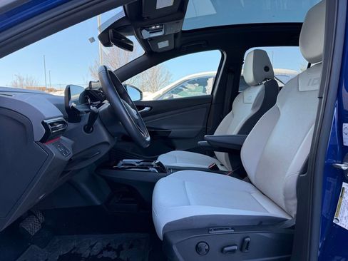 Used 2022 Volkswagen ID.4 Pro S image 15