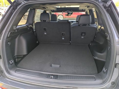 New 2025 Jeep Grand Cherokee Limited w/ Black Appearance Package image 27