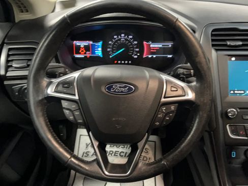 Used 2018 Ford Fusion SE w/ Equipment Group 201A AWD/4WD image 23