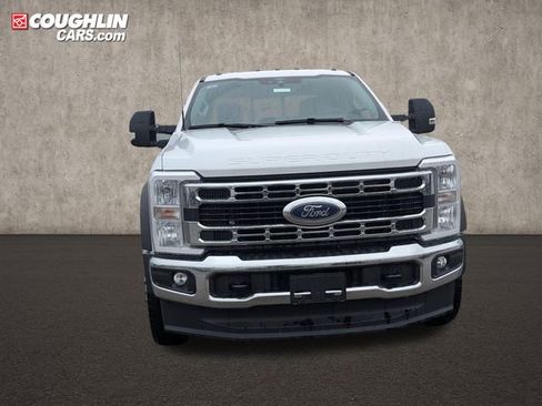 New 2026 Ford F550 4x4 Crew Cab image 2