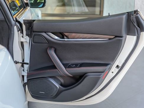 Used 2019 Maserati Ghibli S image 53