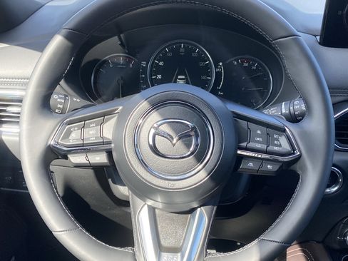 New 2025 MAZDA CX-5 Signature image 14