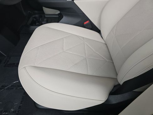 New 2026 BMW iX xDrive45 w/ Premium Package image 16