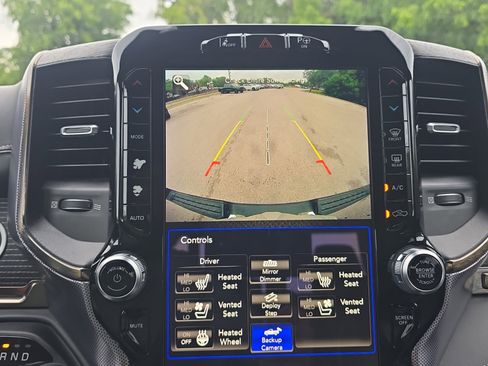 Used 2019 RAM 1500 Limited AWD/4WD image 15