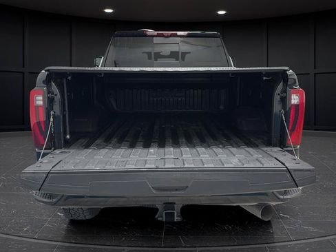 Used 2025 GMC Sierra 2500 Denali w/ Denali Reserve Package AWD/4WD image 25