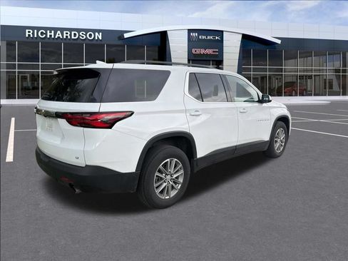 Used 2023 Chevrolet Traverse LT FWD image 10