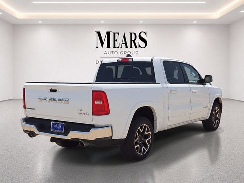 Used 2025 RAM 1500 Laramie AWD/4WD image 5