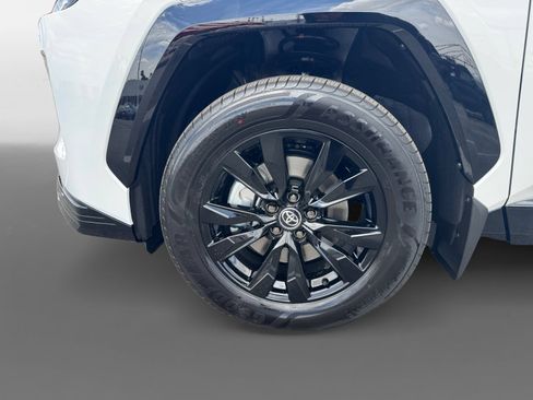 Certified 2026 Toyota RAV4 SE w/ Convenience Package AWD/4WD image 14