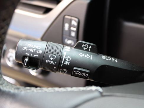 Used 2015 Chevrolet Tahoe LTZ image 31