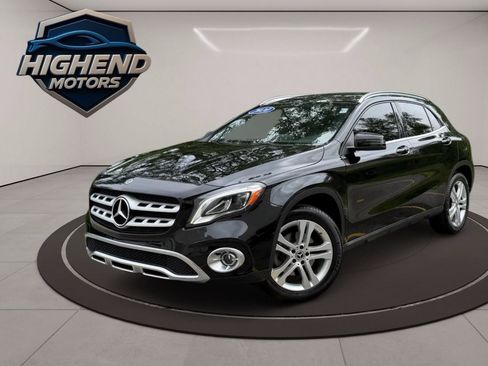 Used 2020 Mercedes-Benz GLA 250 4MATIC w/ Premium Package image 2