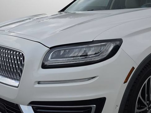 Used 2019 Lincoln Nautilus Reserve FWD image 13