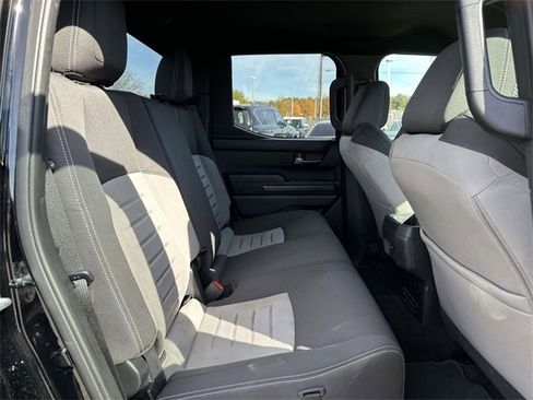 Used 2024 Toyota Tacoma TRD Off-Road image 11