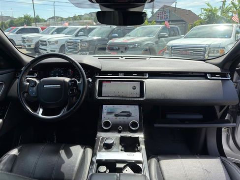 Used 2018 Land Rover Range Rover Velar S AWD/4WD image 22
