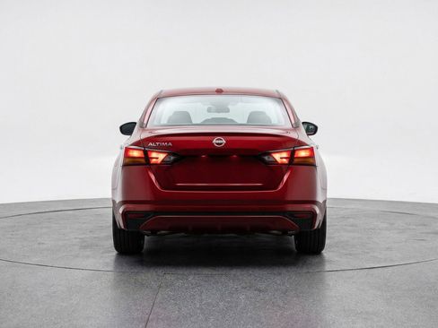 Used 2025 Nissan Altima 2.5 SV image 6