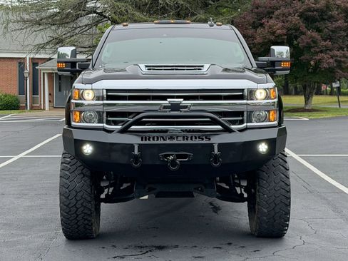 Used 2018 Chevrolet Silverado 3500 High Country w/ Duramax Plus Package AWD/4WD image 3