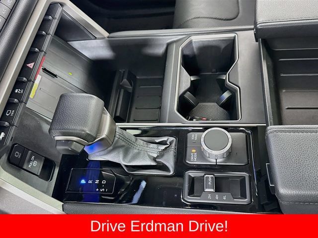 Used 2024 Toyota Tundra Limited AWD/4WD image 19