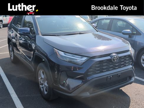 Certified 2025 Toyota RAV4 XLE AWD/4WD image 1
