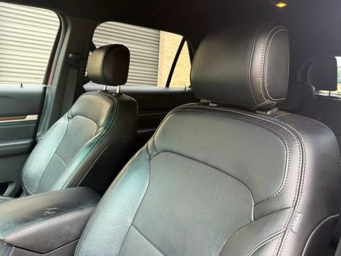 Used 2017 Ford Explorer Limited FWD image 23