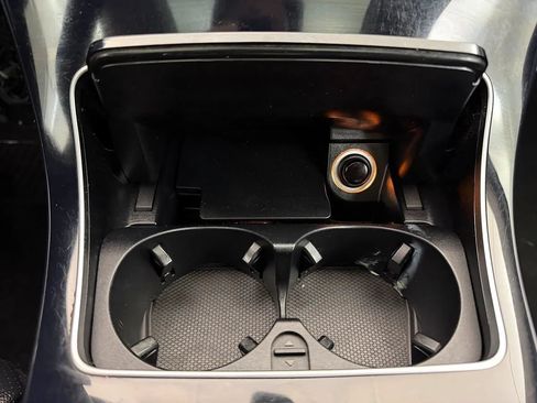 Used 2017 Mercedes-Benz C 300 4MATIC Coupe image 23