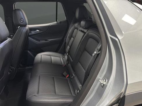 New 2026 Chevrolet Equinox LT w/ Convenience Package II image 3